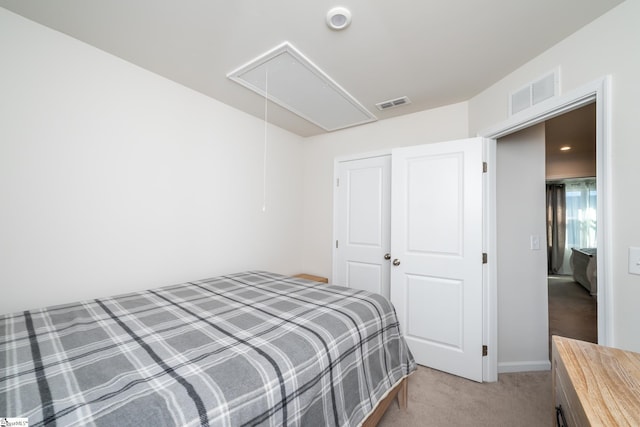 bedroom featuring carpet flooring