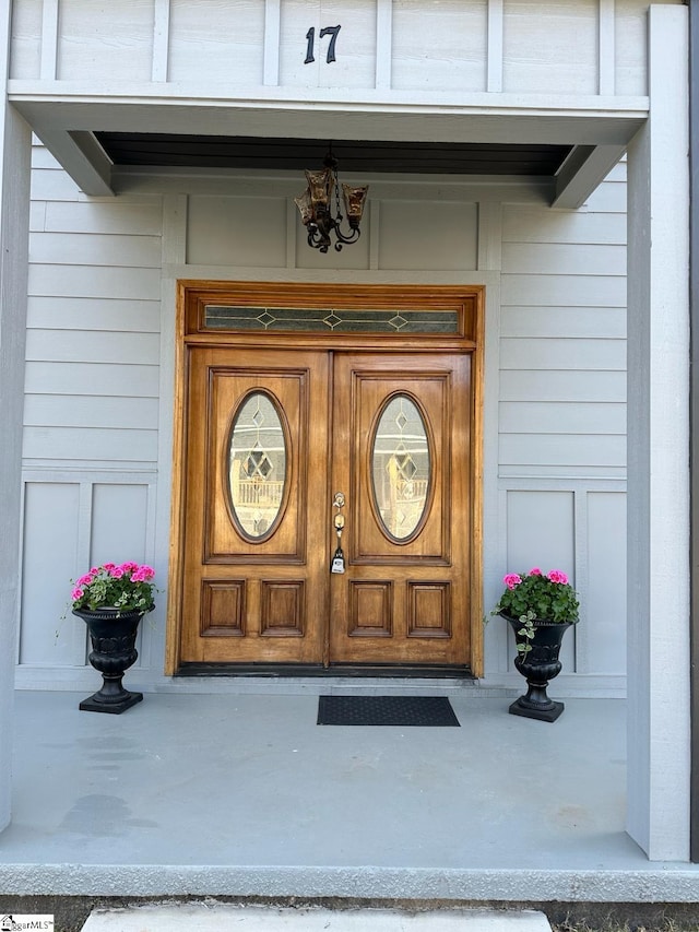 view of property entrance