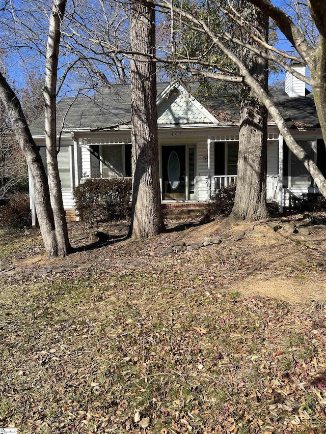 view of front of home featuring a porch