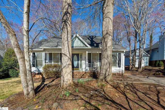 view of front facade featuring covered porch