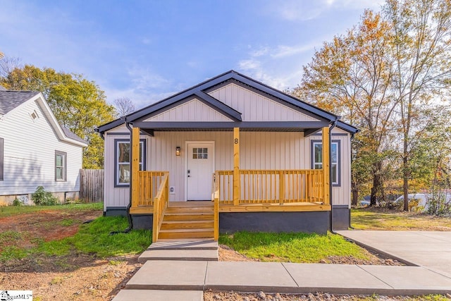 view of front of home featuring covered porch