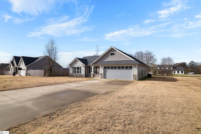 view of front facade with a garage