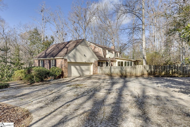 view of front facade with a garage