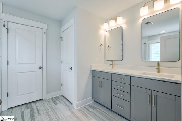 bathroom with vanity