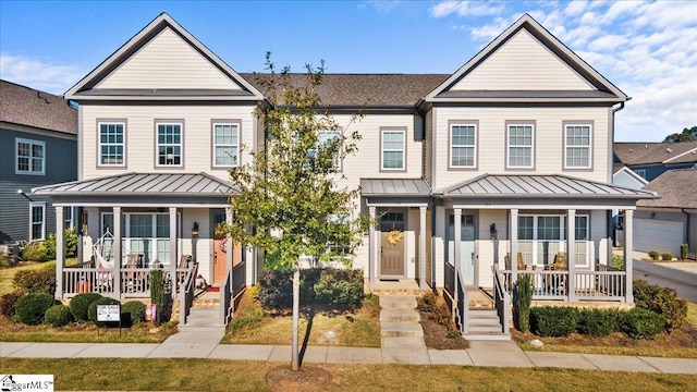 view of front of property featuring a porch