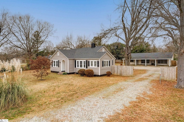 view of front of property