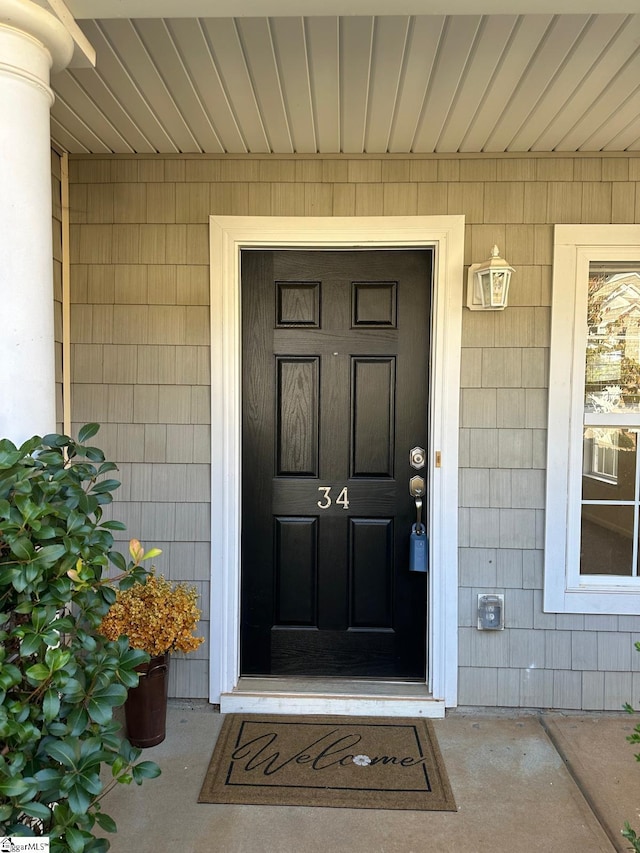 view of property entrance