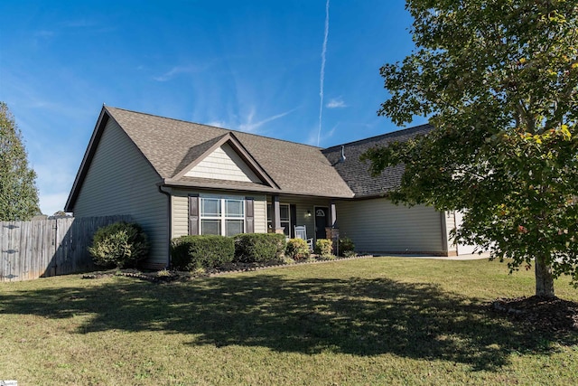 view of front of house featuring a front yard