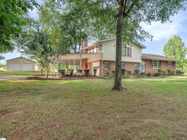 view of front of property with a front lawn