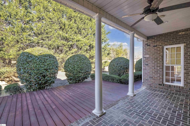 deck with ceiling fan