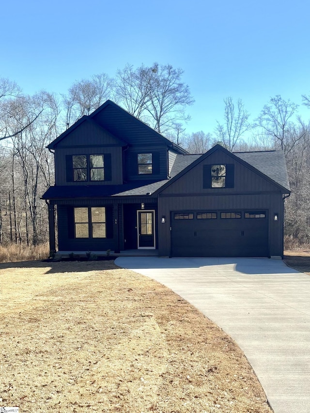 view of front facade featuring a garage