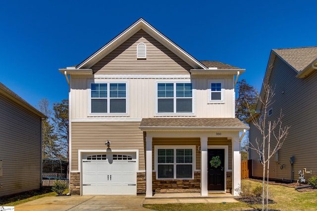 view of front facade with a garage