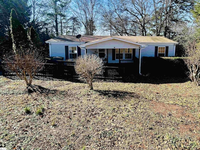 Listing photo 2 for 16 Jantzen Ct, Seneca SC 29672