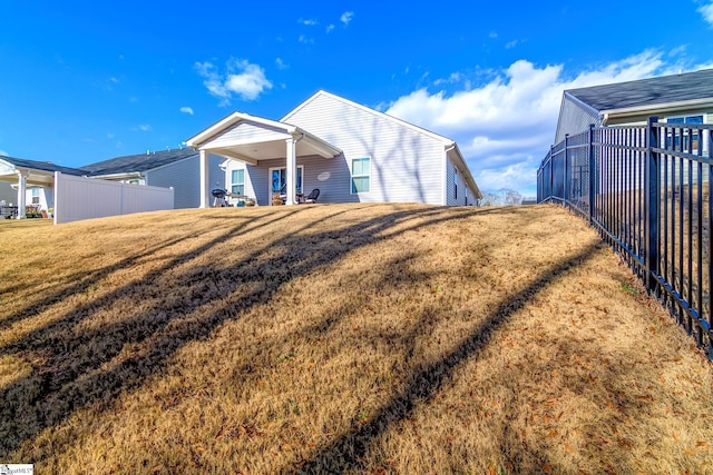 exterior space featuring a lawn