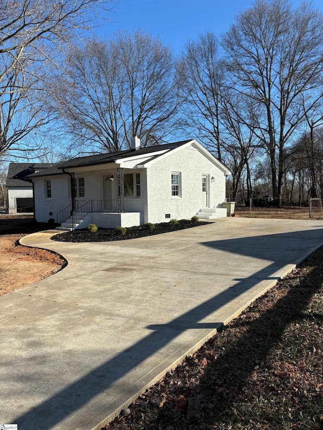 exterior space with a porch