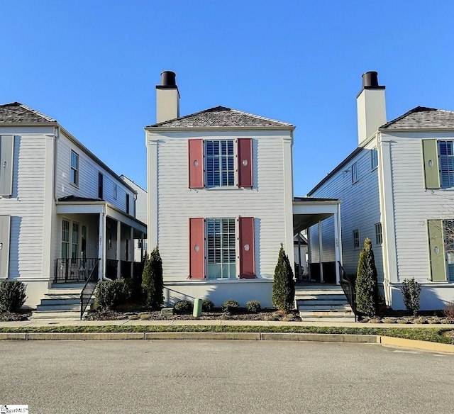 view of front facade with covered porch