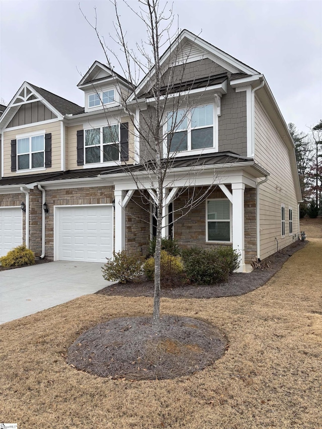 view of front of house featuring a garage