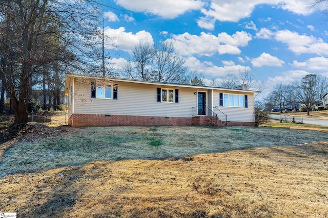 view of front of home with a front yard