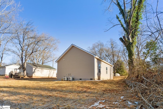 view of side of property