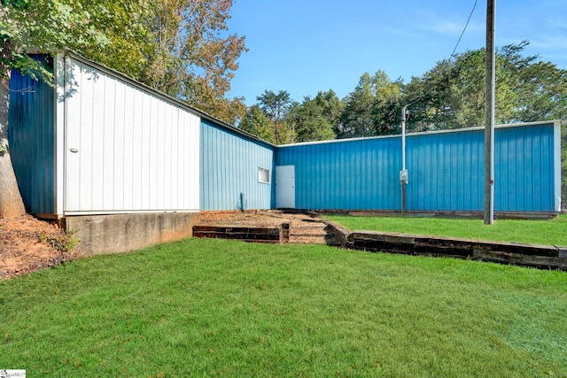 exterior space featuring a yard