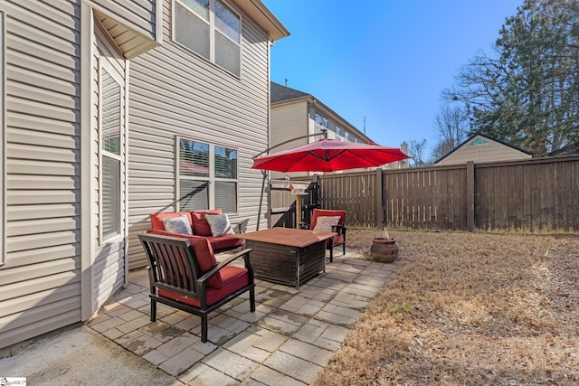 view of patio featuring an outdoor hangout area