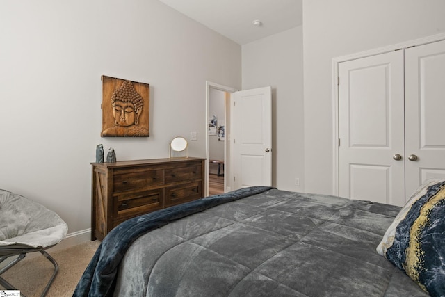 bedroom featuring a closet