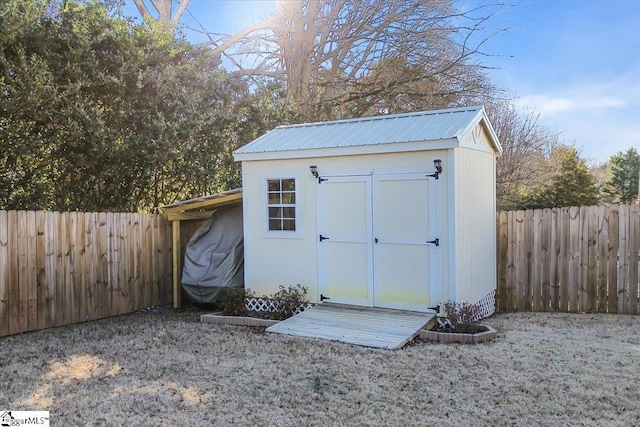 view of outbuilding