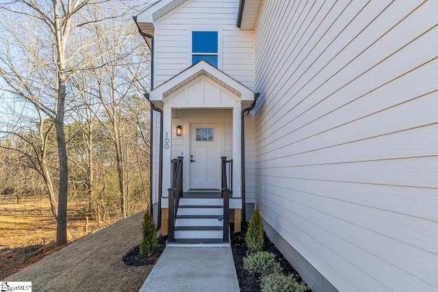 view of property entrance