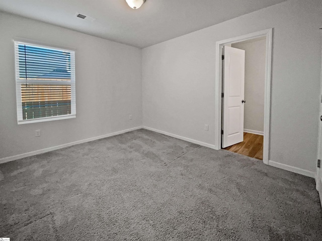 empty room with carpet