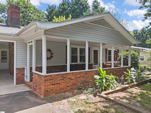 view of front facade with covered porch