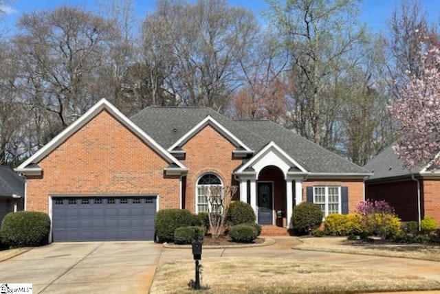 view of front facade with a garage