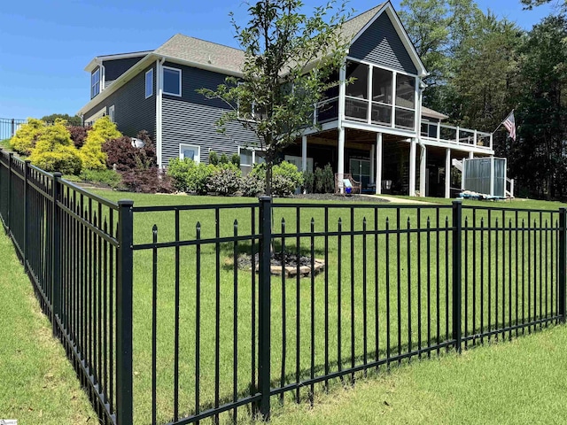 exterior space featuring a yard