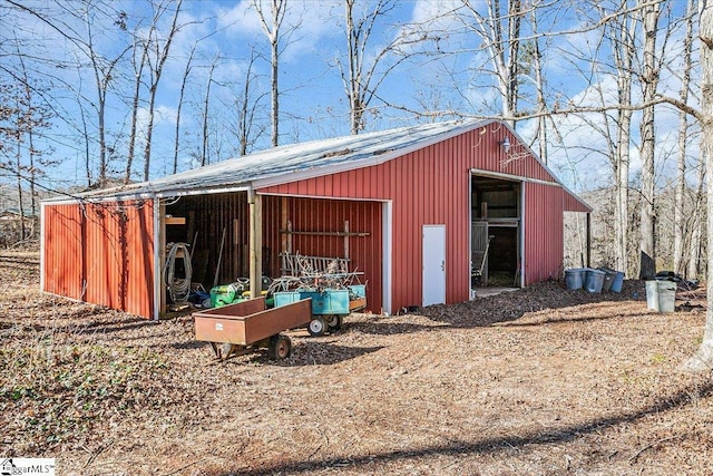 view of outdoor structure