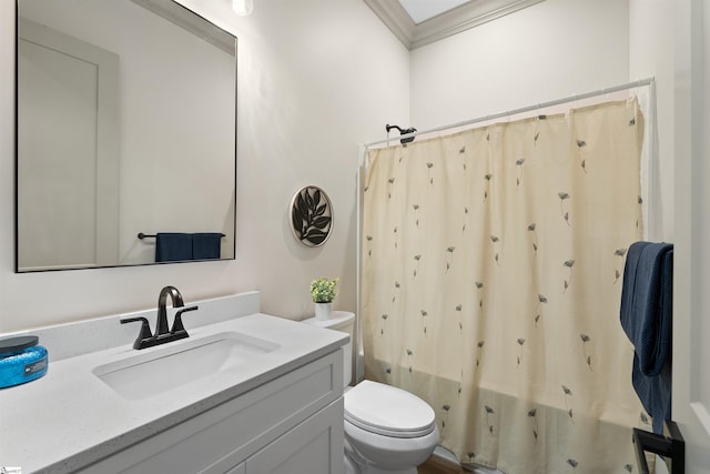 full bathroom featuring toilet, crown molding, shower / tub combo, and vanity