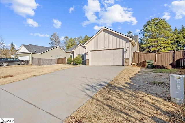 view of front of home featuring a garage