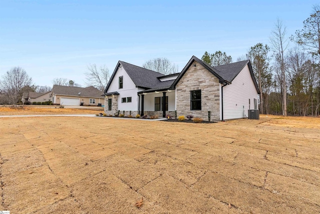 view of front of house with a garage