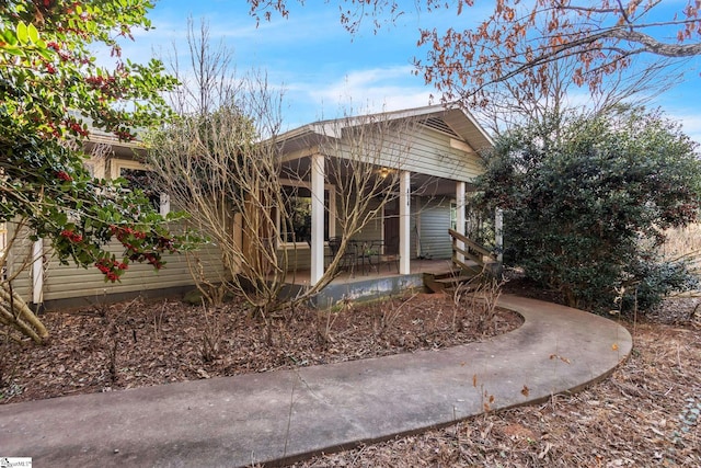 exterior space featuring a porch