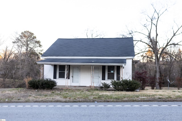 view of front of house featuring a porch