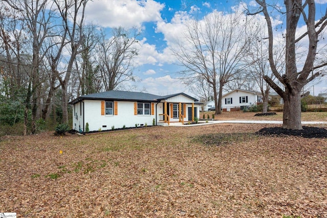 ranch-style house with a porch