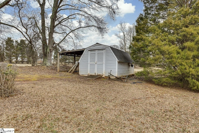 view of outbuilding