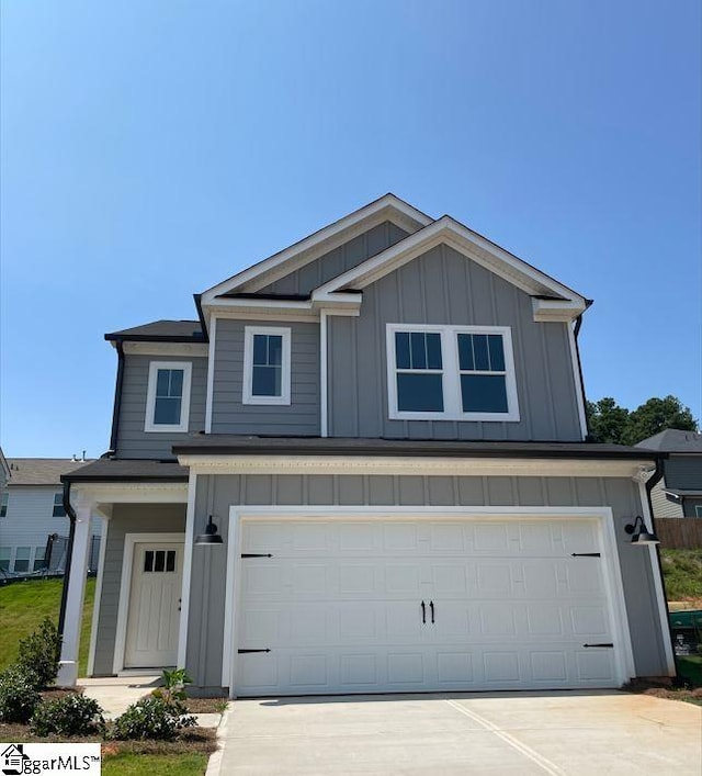 view of front of house with a garage