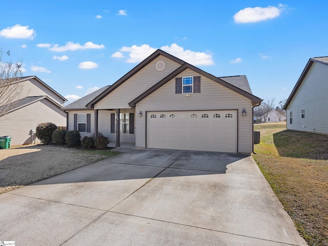 view of front of property with a front yard