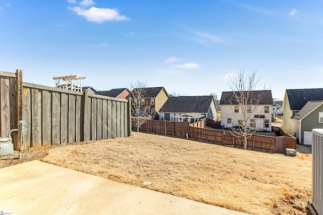 view of yard with a patio area