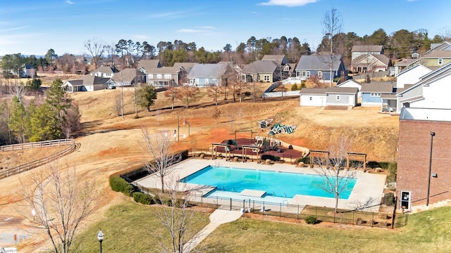 view of swimming pool