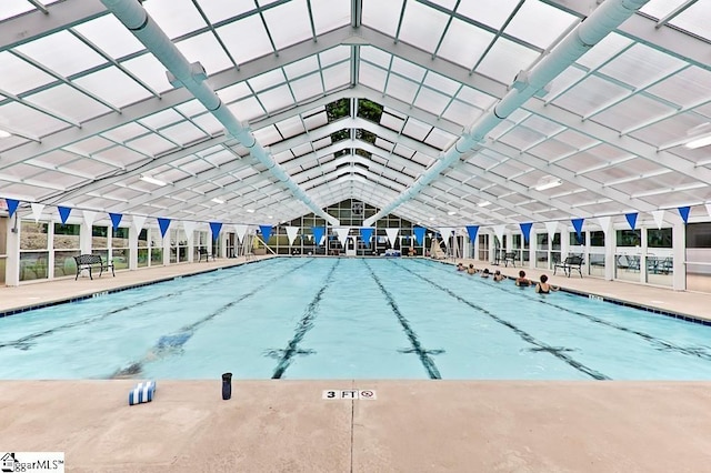 view of swimming pool