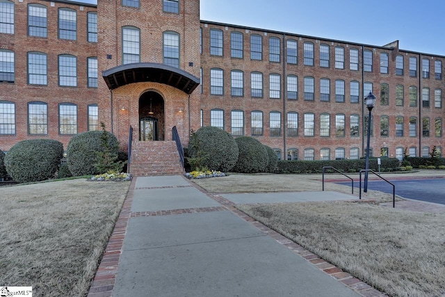 view of building exterior