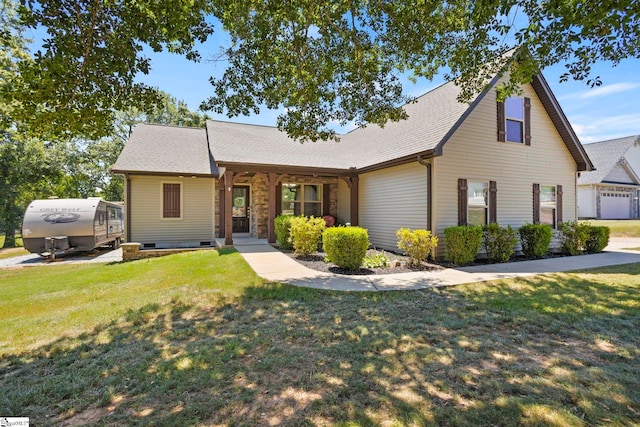 view of front of home featuring a front yard