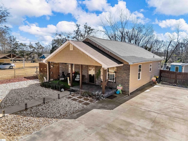 view of front of house featuring covered porch