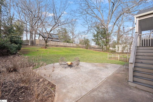 view of patio with an outdoor fire pit