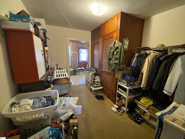 miscellaneous room featuring carpet